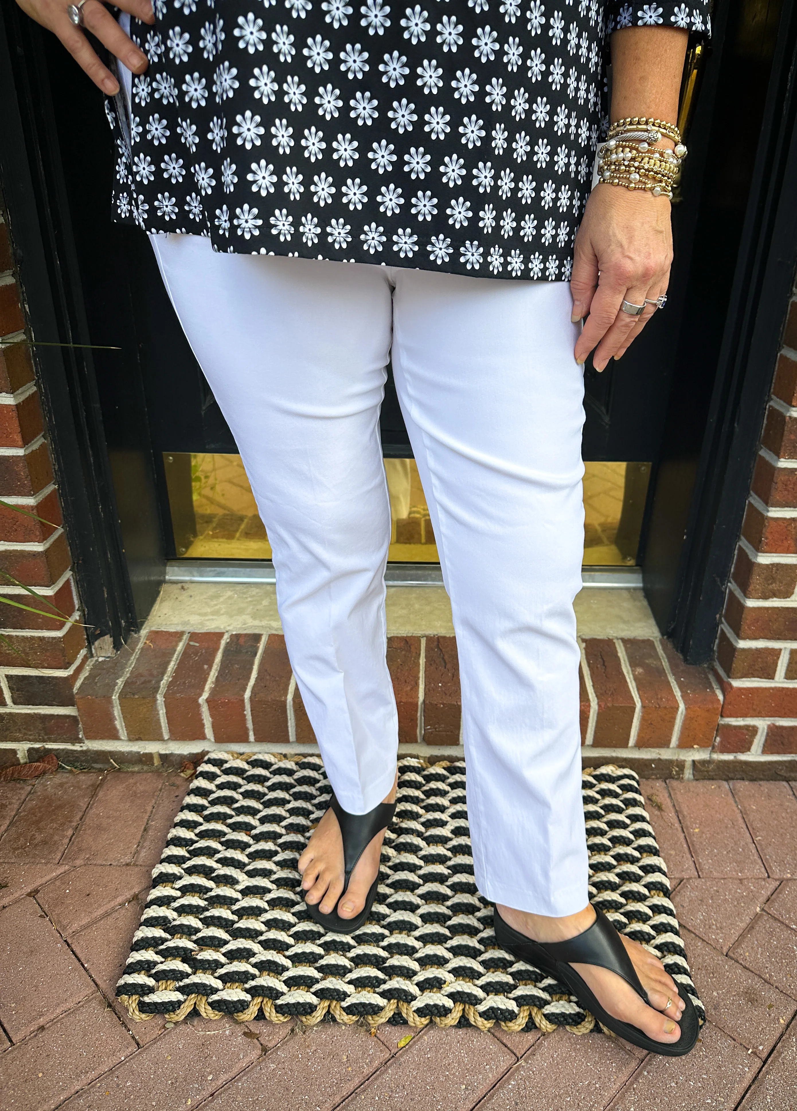 Bangladine by Lulu B White Pull-On Ankle Pant - Image 29