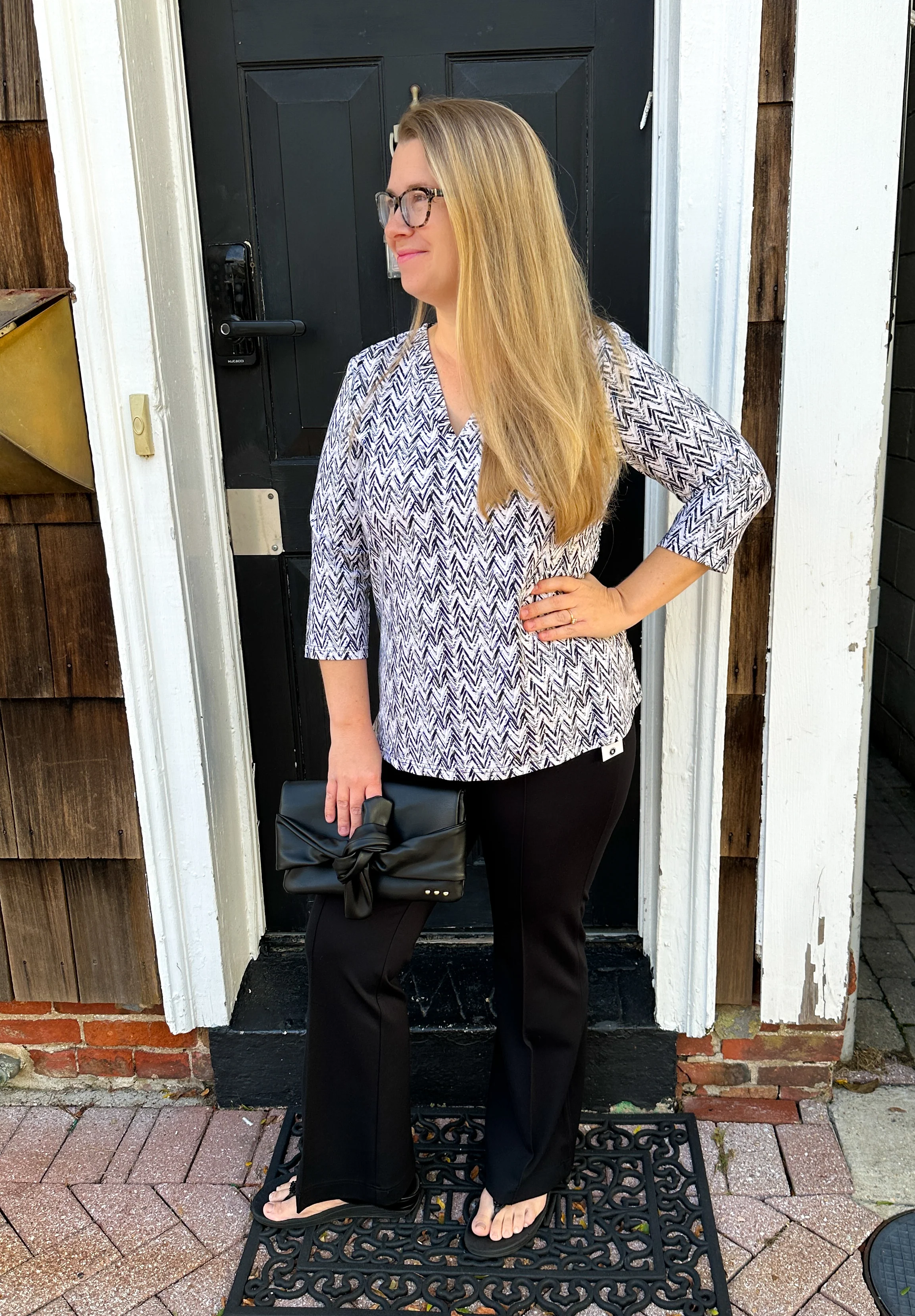 Lulu B Black Chevron V-Neck 3/4 Sleeve Top - Image 5