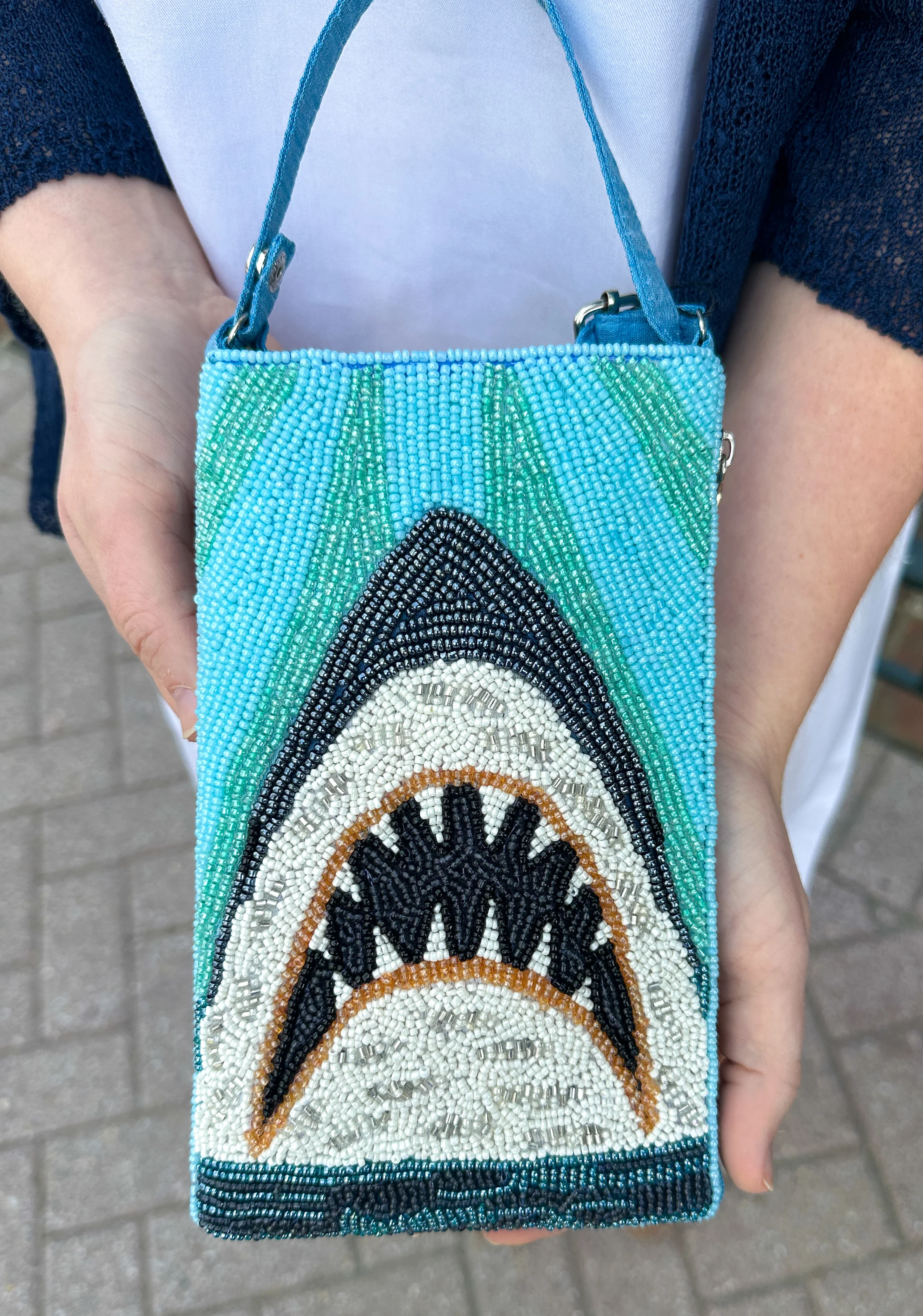 Club Bag Shark Bite - Image 4
