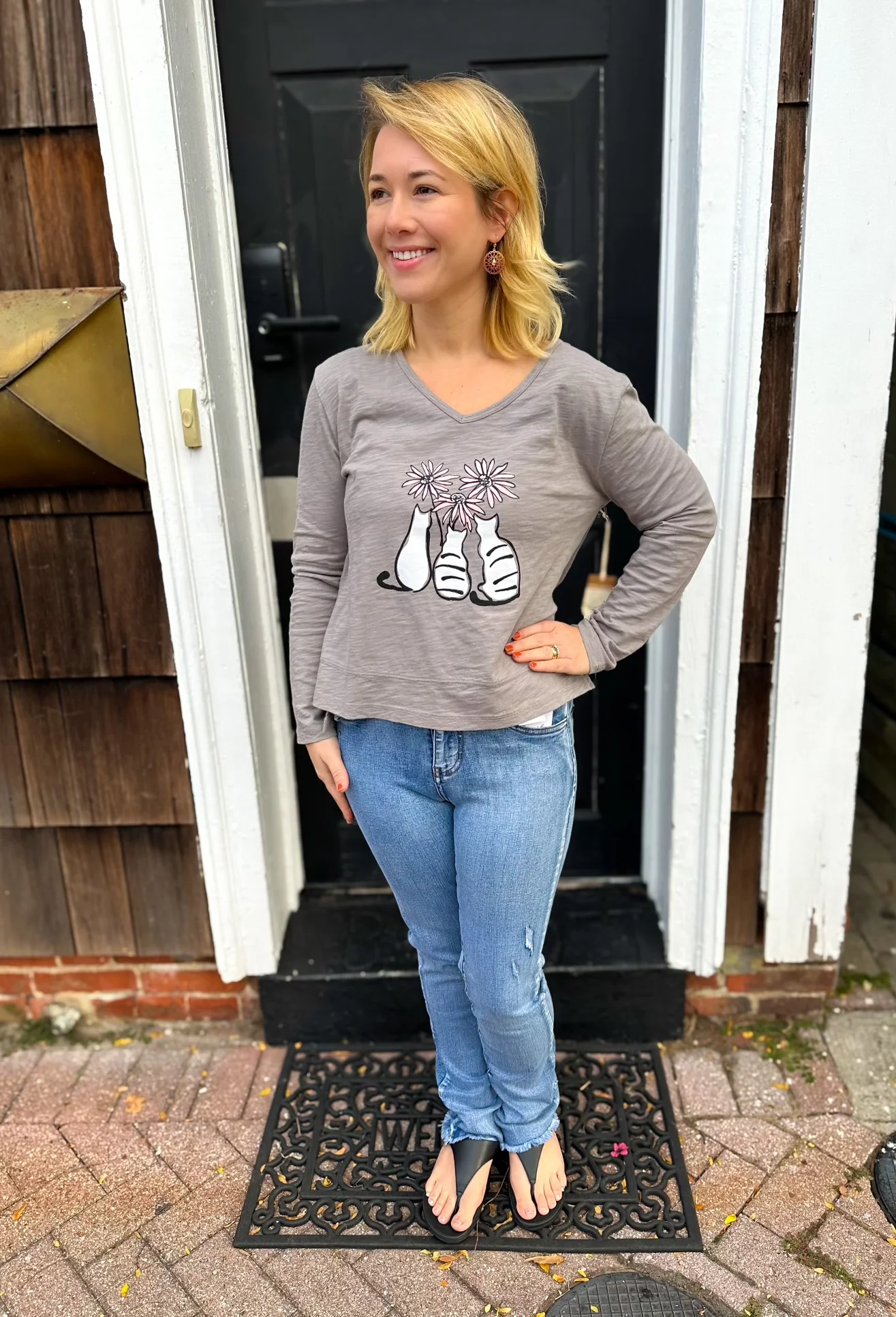 Escape by Habitat Fog Kitties Step Hem Boxy Cotton Tee - Image 5