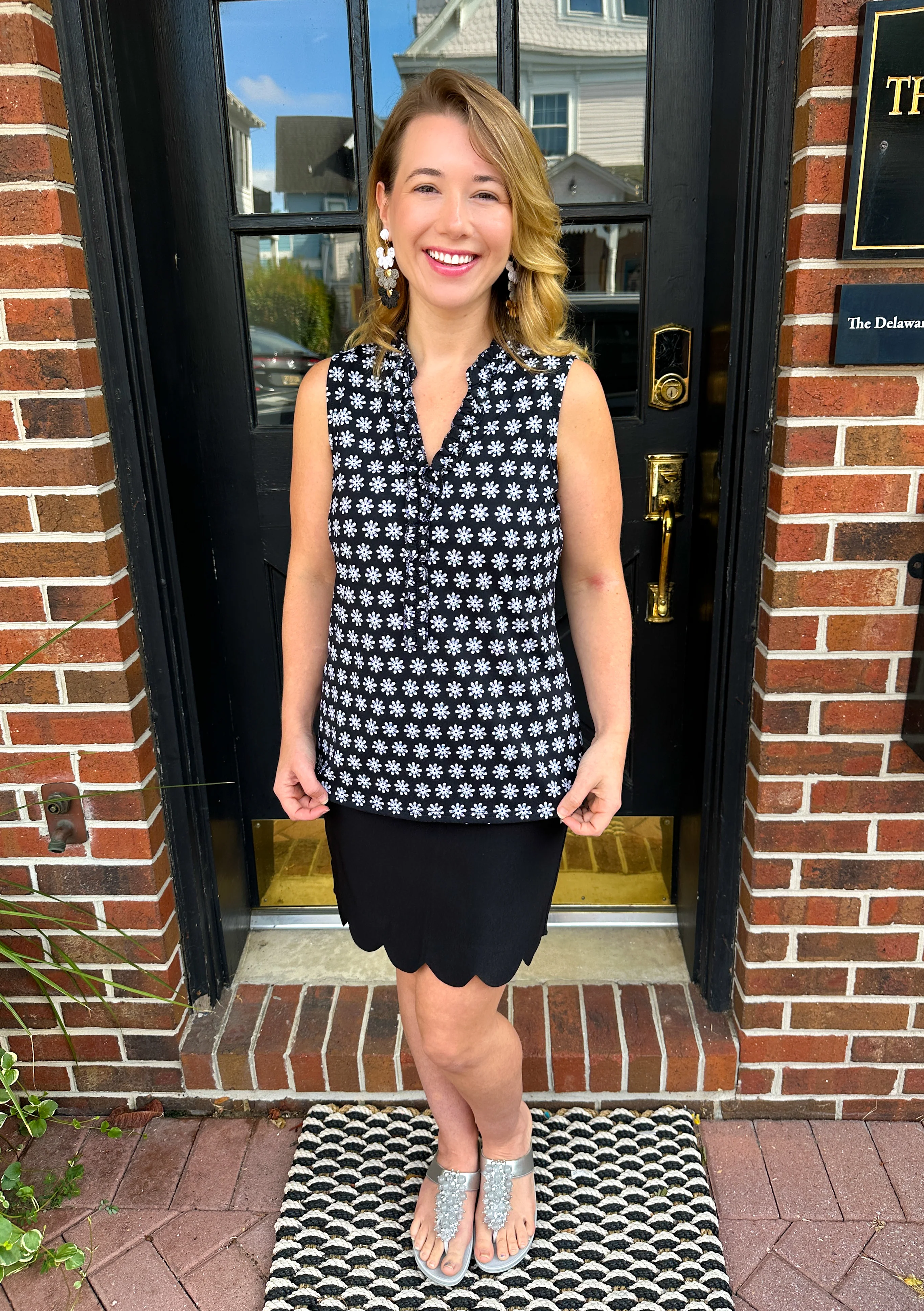 Beachtime by Lulu B Little Ruffle Neck Sleeveless Top Black Daisy - Image 3
