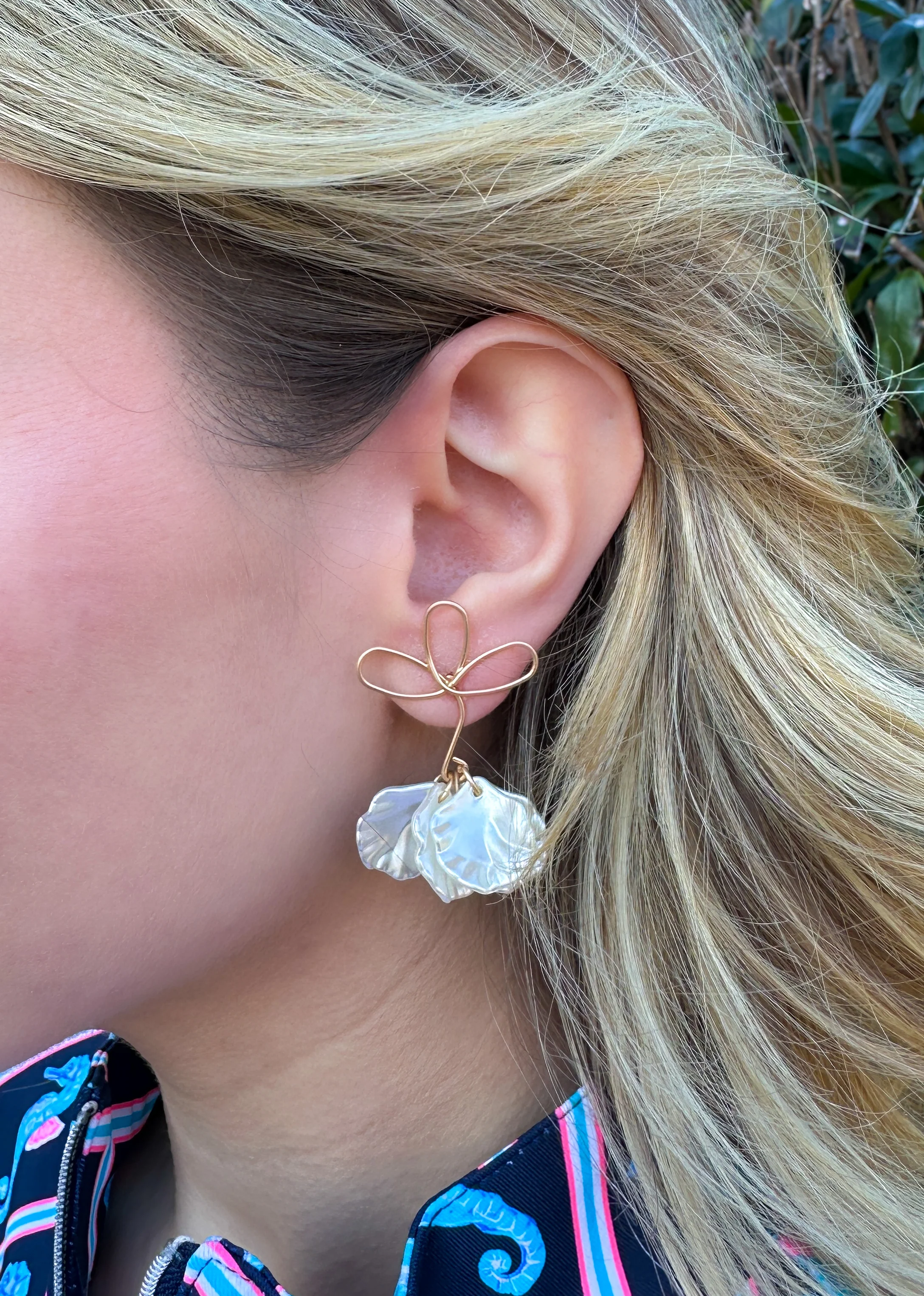 Gold Mother of Pearl Flower Earrings - Image 4