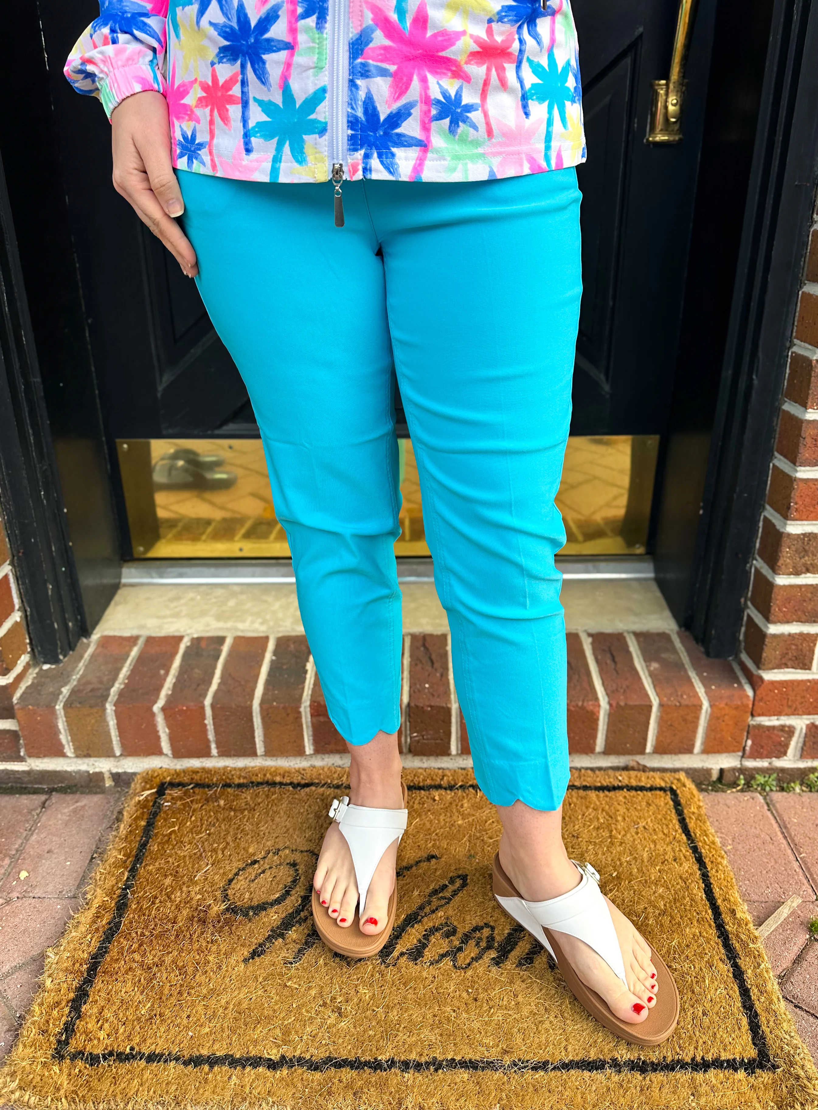 Lulu B Bangladine Clear Turquoise Scallop Capri - Image 37