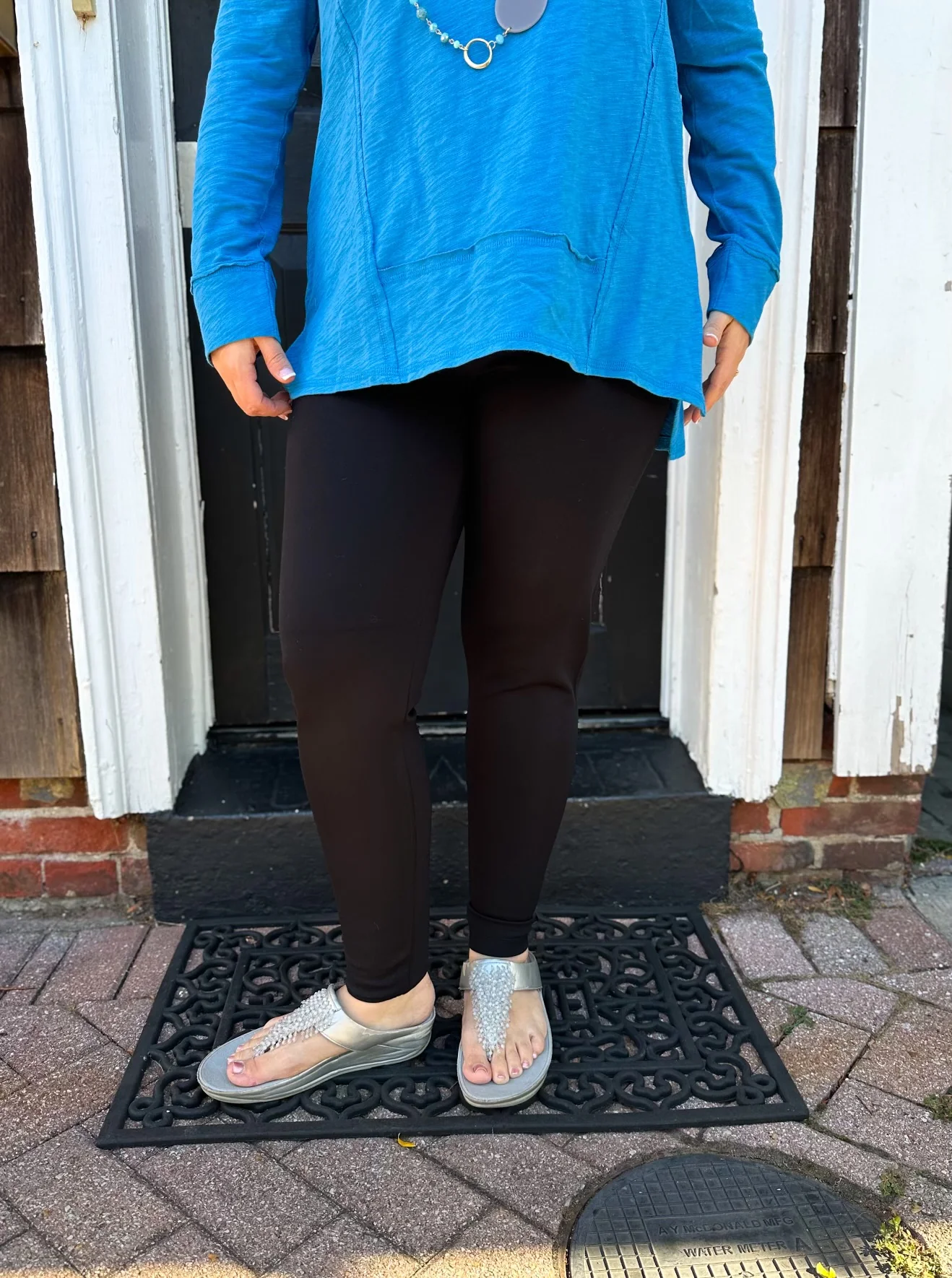Lulu B Black Island Leggings - Image 36