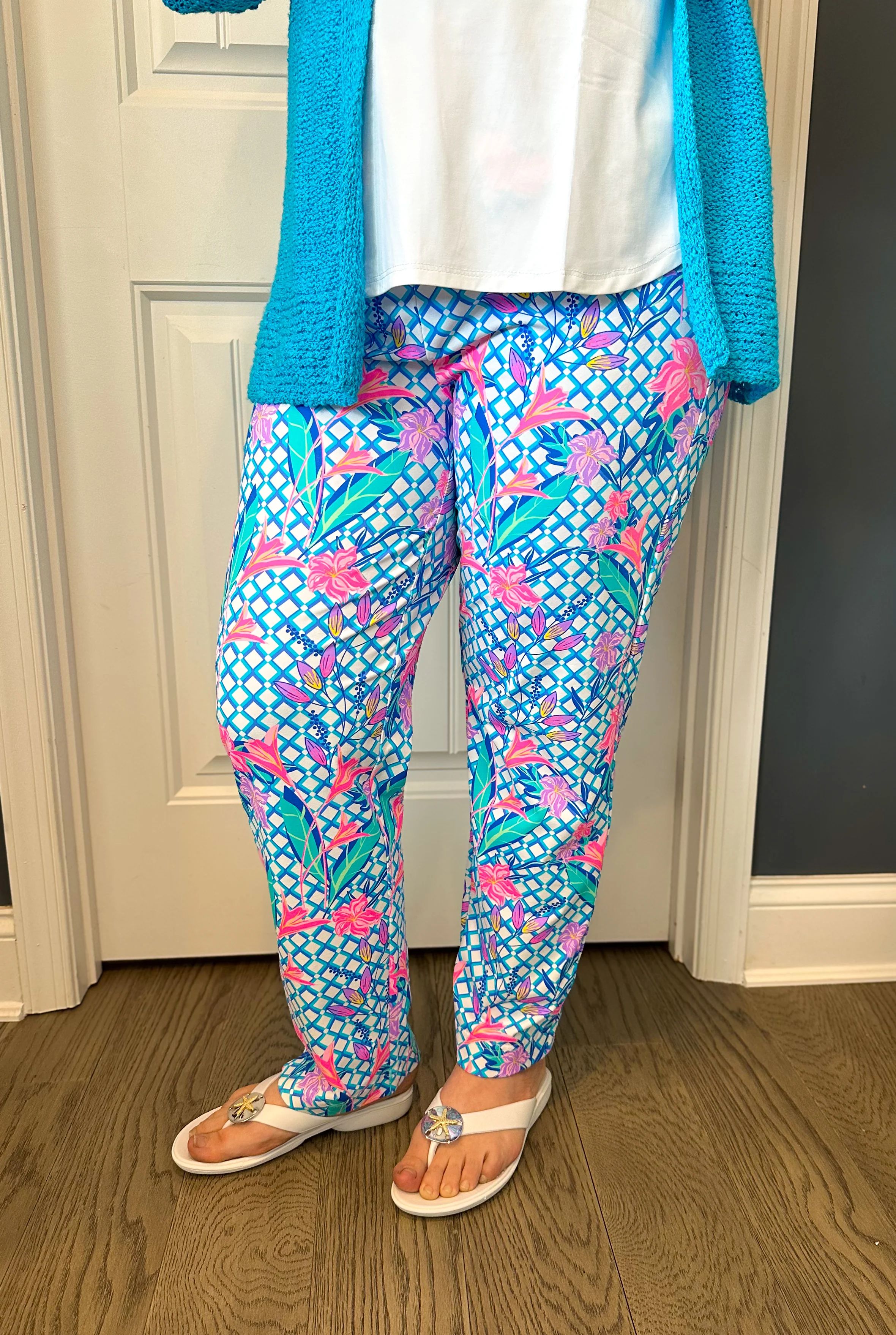 Lulu B Trellis Flower Secret Pocket Capri Legging - Image 2
