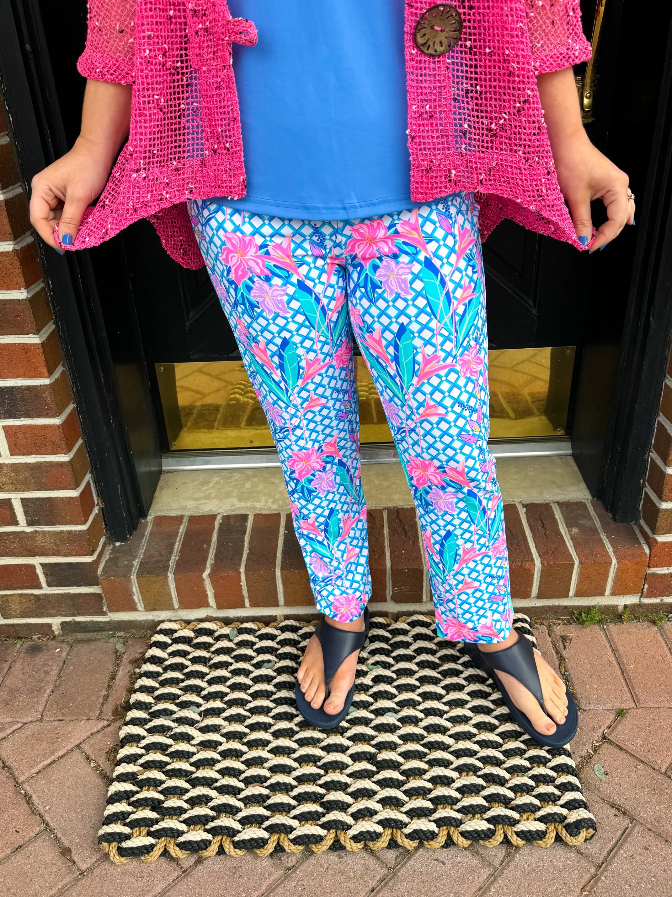 Lulu B Trellis Flower Secret Pocket Capri Legging - Image 5