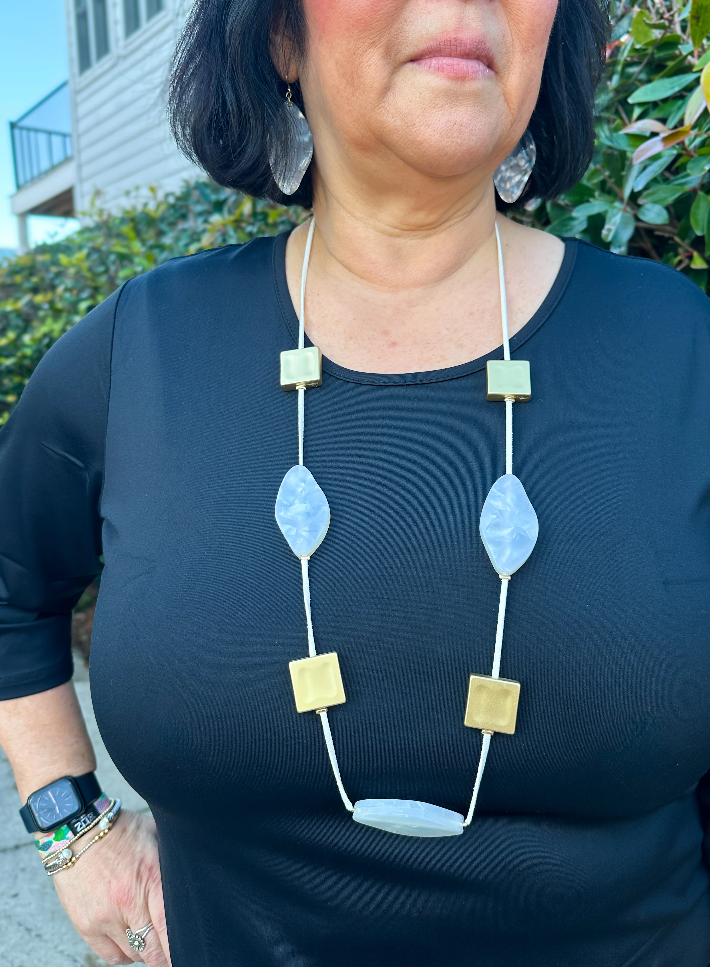 Mother of Pearl and Gold Necklace and Earring Set - Image 3